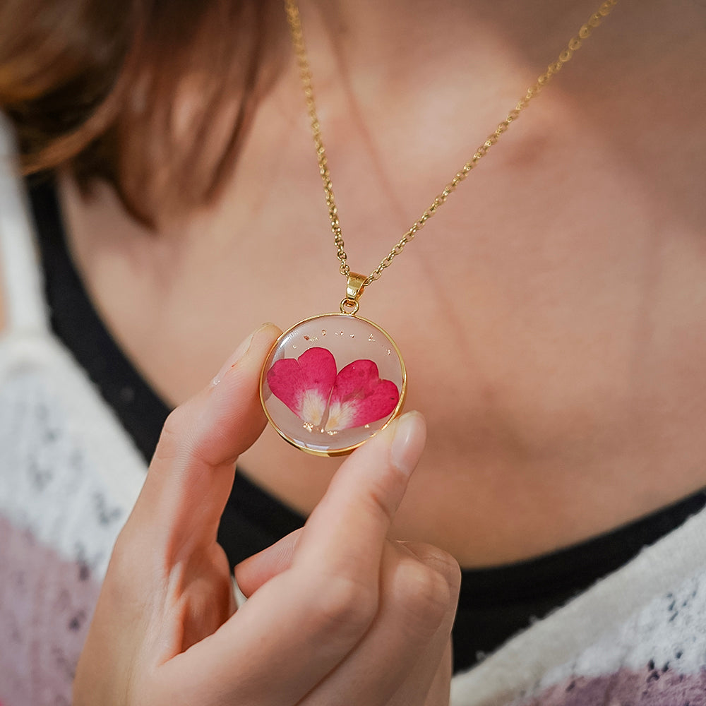 The Birth Flower Necklace