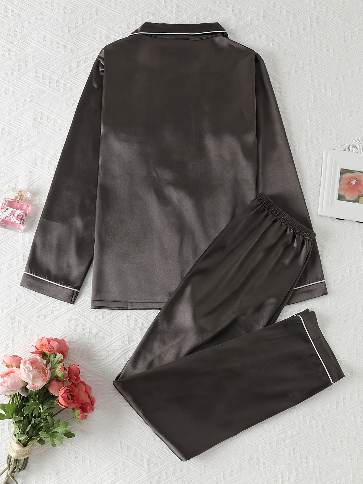 Autumn-Winter High-Quality Solid Color Satin Pajama Set, Comfortable Long-Sleeve Top and Comfortable Elastic Waistband Pants