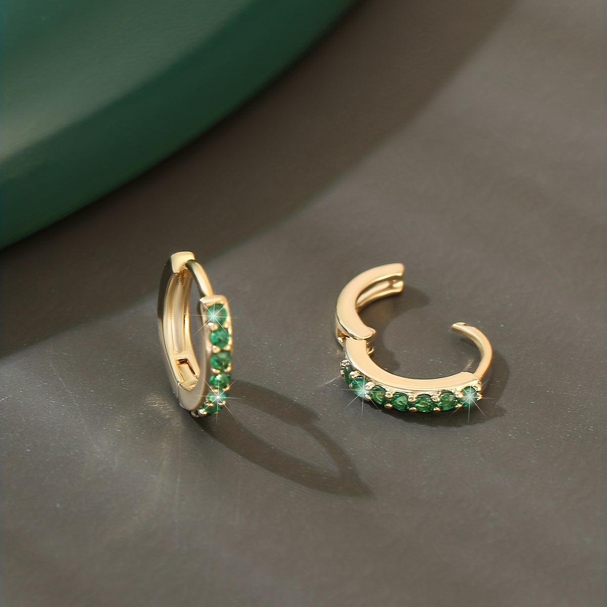 Green Zirconia Ear Buckle Earring