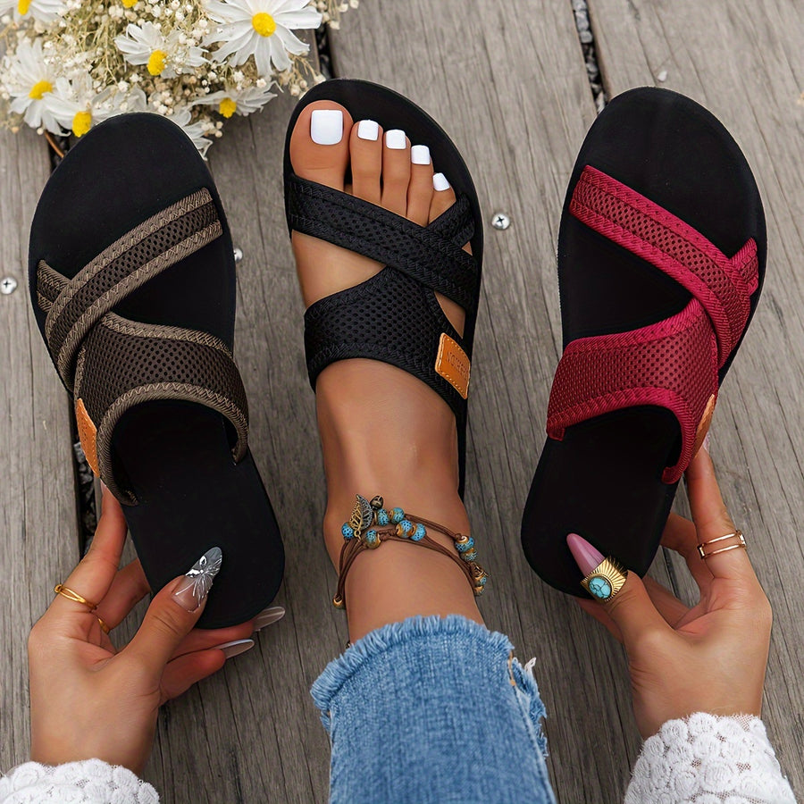 Fashionable and Versatile Sport-style Women's Sandals, Made of Breathable Mesh Fabric for Comfort and -friendliness, Suitable for Both Indoor and Outdoor Wear, Flat-soled Slippers, Women Shoes