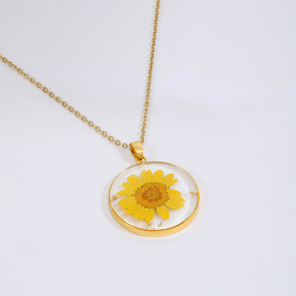 The Birth Flower Necklace